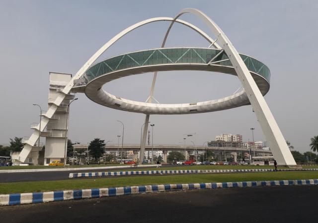 বিশ্ব বাংলা গেট নির্মান কেরেছে ভারত সরকার