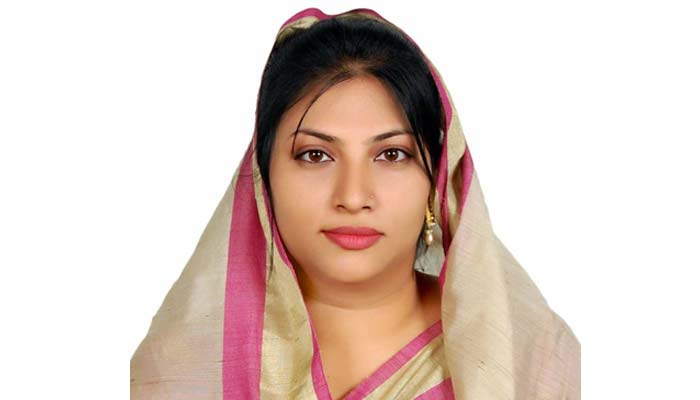 নিজের ফাঁসি দাবি করলেন গৌরীপুরের নারী নেত্রী নাজনীন আলম