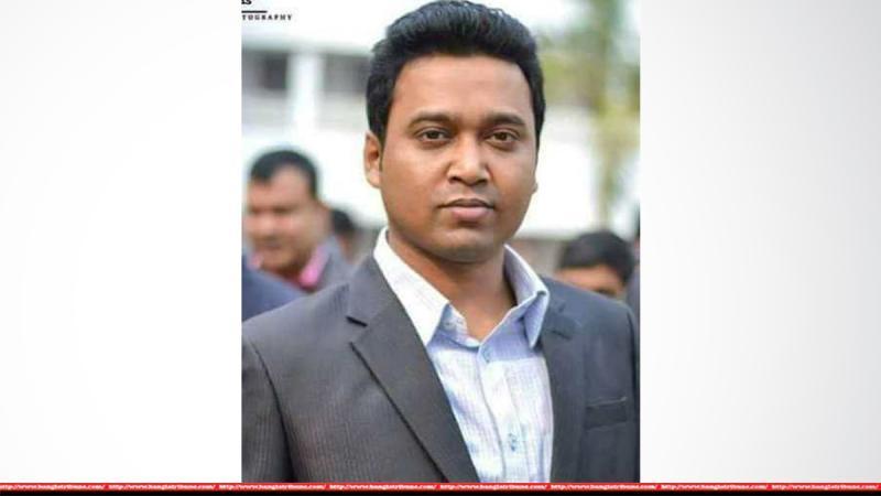 ছাত্রলীগের জিএস প্রার্থী রব্বানী নির্বাচনী প্রচারনার মাঝে মন্ত্রীকে ফোন