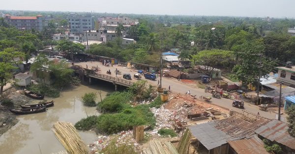 চট্টগ্রাম কর্ণফুলির দুটি সেতু দখল মুক্ত মানবকন্ঠকে ধন্যবাদ জানালেন এলাকাবাসি