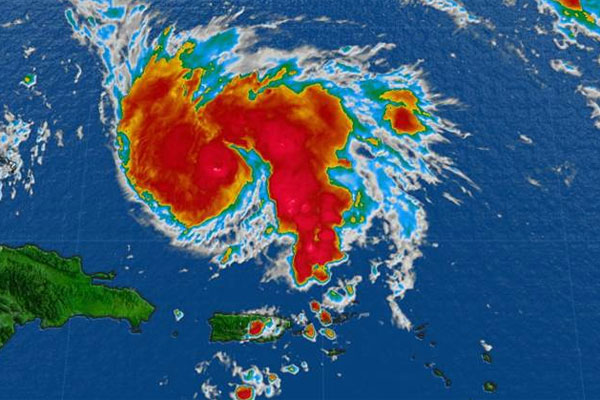 যুক্তরাষ্টে আঘাত হানছে হারিকেন ডোরিয়ান ১০ লাখ লোককে নিরাপদে যাওয়ার পরামর্শ