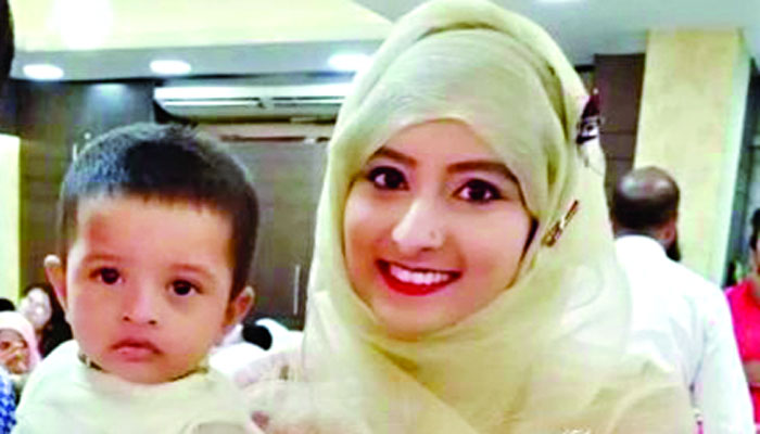 নিহত ফারহাকে ফুটপাতেই চাপা দেয় ঘাতক বাস