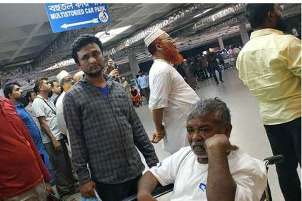সৌদী আরব থেকে সেই নির্যাতিত সুমি সাথে ফিরছেন আরো ৮৬ জন বাংলাদেশী