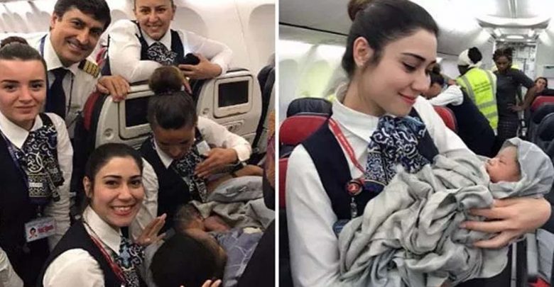 বিমান আকাশে উড়া অবস্থায় শিশুর জন্ম আজীবন বিনামূল্যে চড়তে পারবেন জেট এয়ারওয়েজে