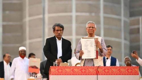 জুলাই সনদ সই করছেন প্রধান উপদেষ্টা